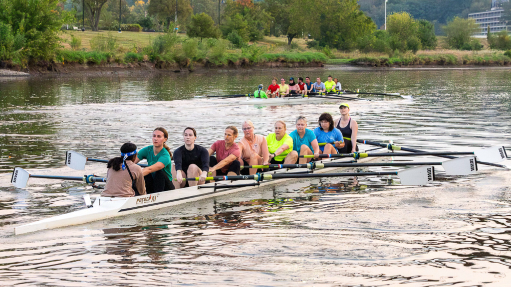 A group of participants in Advanced Rowing